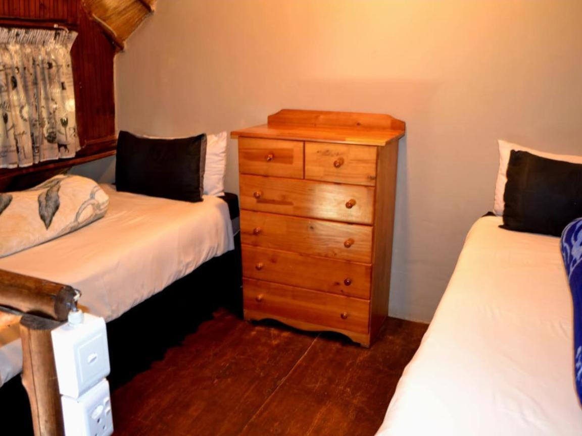 Thandabantu Game Lodge Roossenekal Room photo