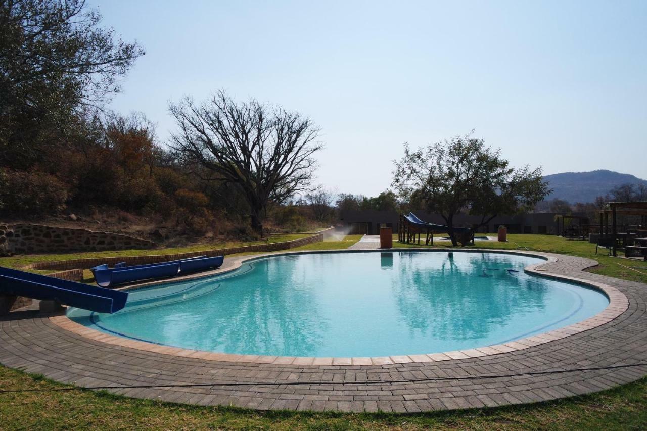 Thandabantu Game Lodge Roossenekal Exterior photo